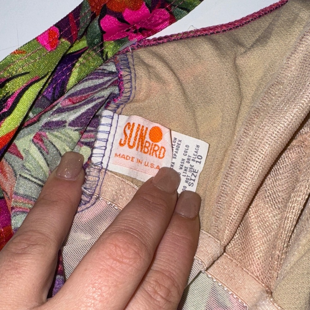 VintageTropical Floral Women's Sunbird  One Piece Swimsuit Made in the USA‎ - Picture 5 of 6